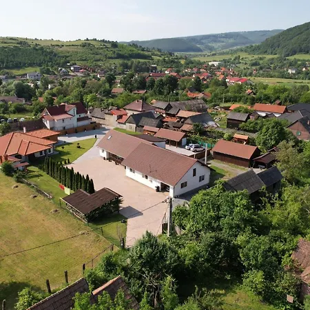 Bed & Breakfast Pensiunea Alszegi Panzio (adults Only)
